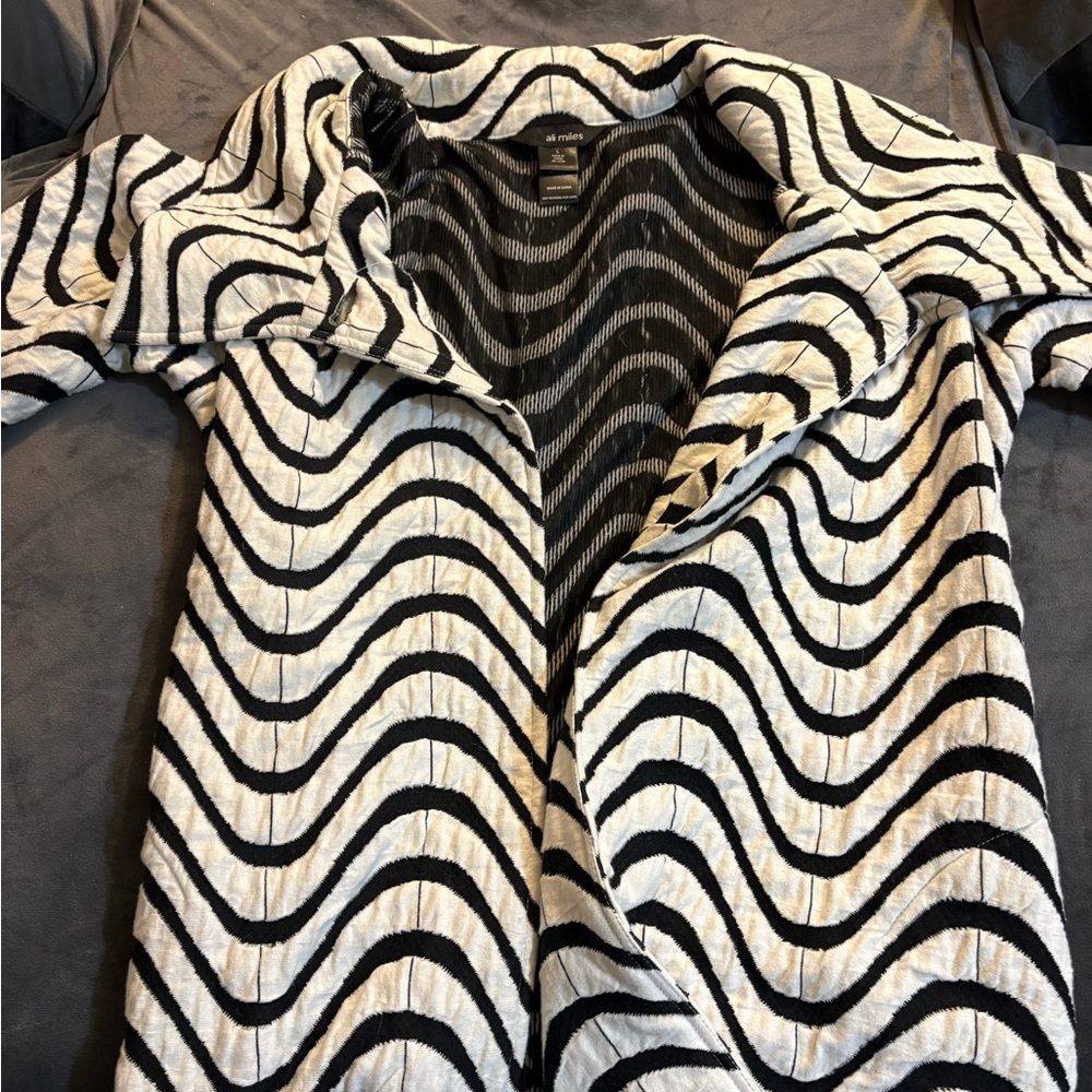 Ali Miles Monochrome Wave Pattern Jacket